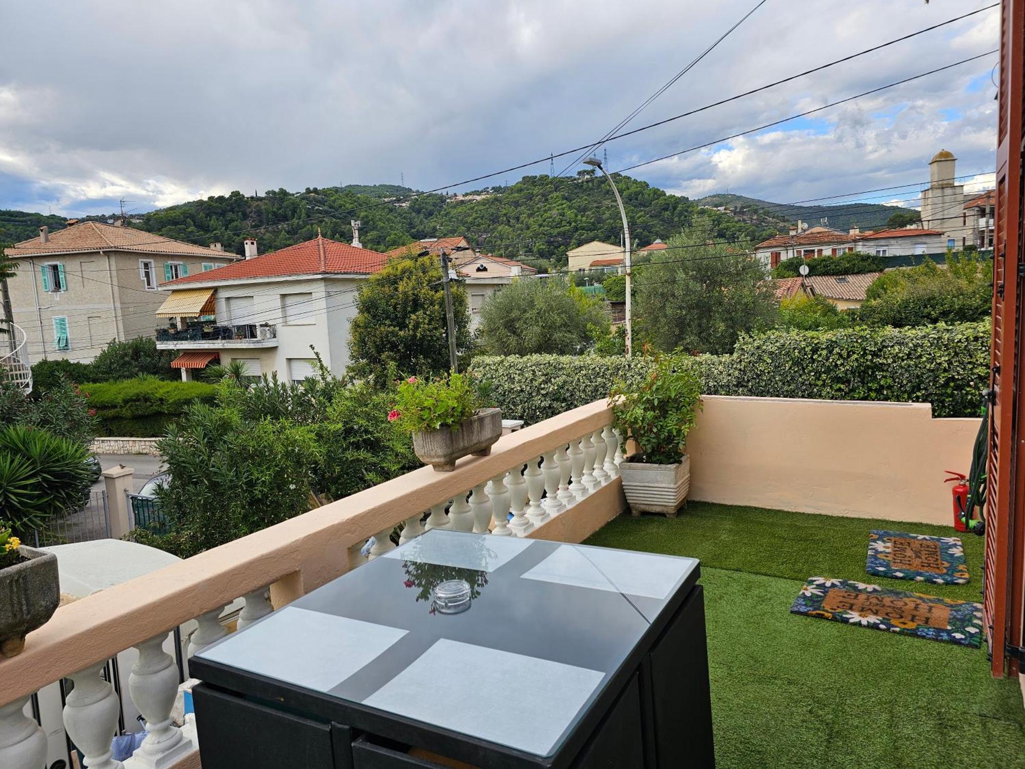 Studio 3 A La Trinite Proche De Nice 10 Mn, Monaco 15 Mn Et L'Italie 30 Mn מראה חיצוני תמונה